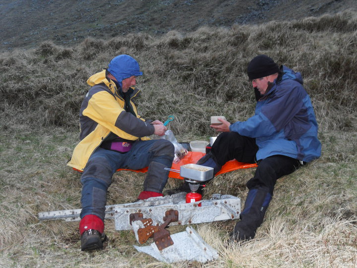 Philing & Tom Cooking
